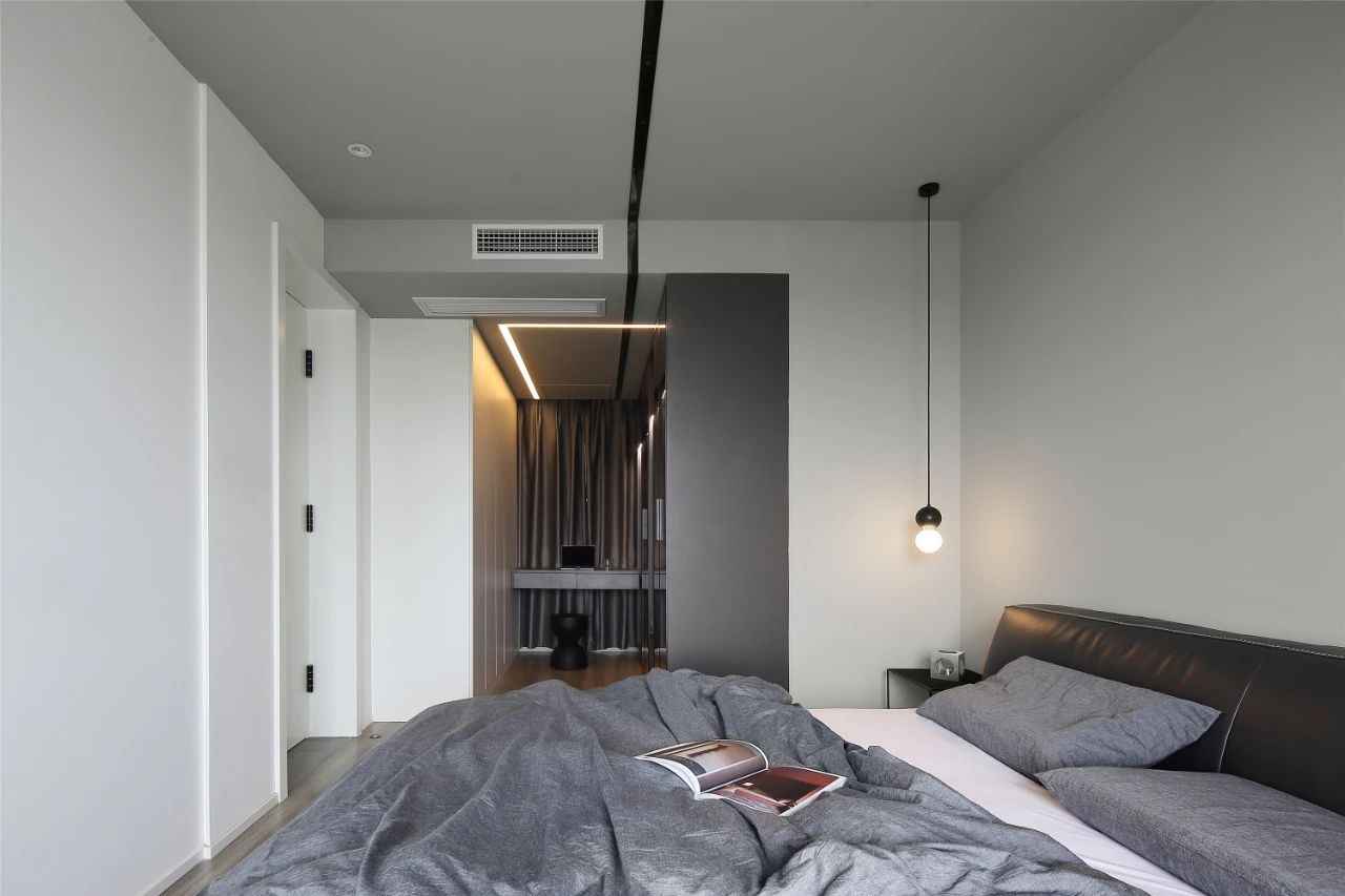 现代风两居卧室装修效果图
