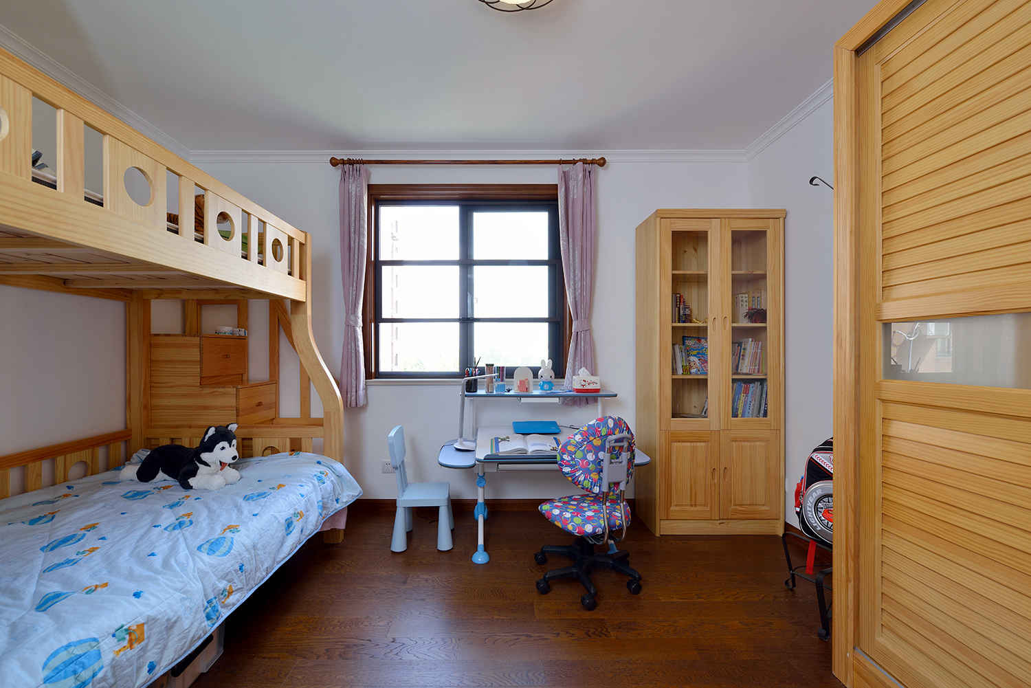 三居室美式风格儿童房装修效果图